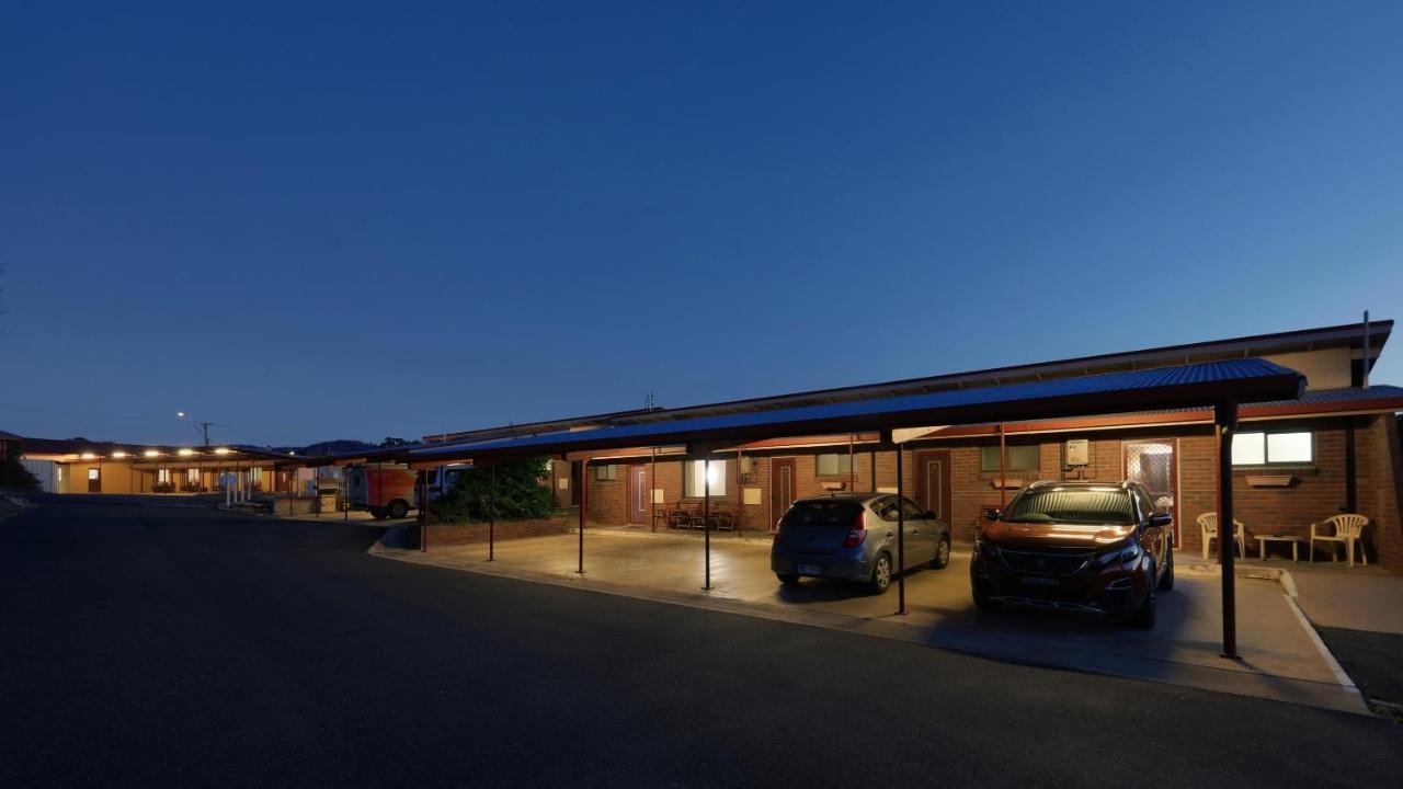 Tenterfield Motor Inn מראה חיצוני תמונה