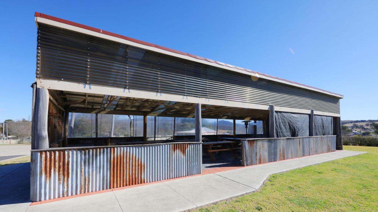 Tenterfield Motor Inn מראה חיצוני תמונה